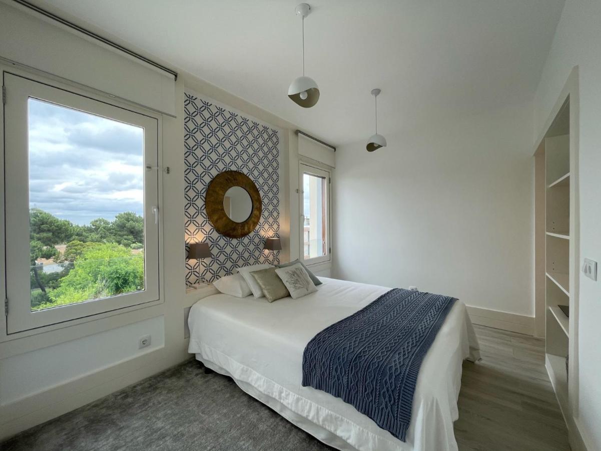 Beautiful Penthouse Apartment With Terrace - 4 Minute Walk To The Beach Troia Ngoại thất bức ảnh
